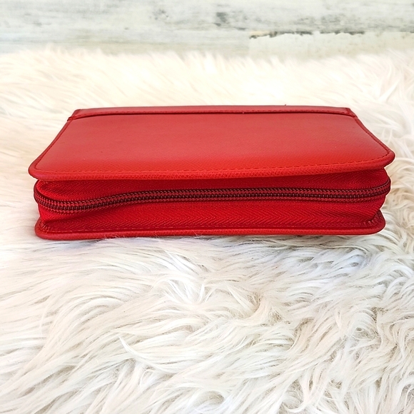 NWOT LEVENGER LEATHER CHARLOTTE TECH CASE - Picture 5 of 15